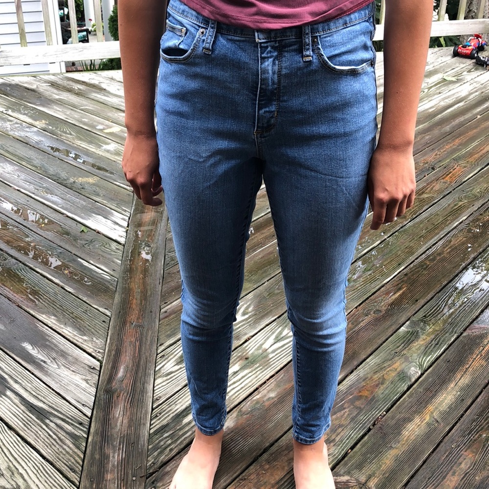 lightwash skinny jeans